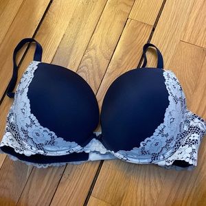 Torrid Lace Bra 36DDD